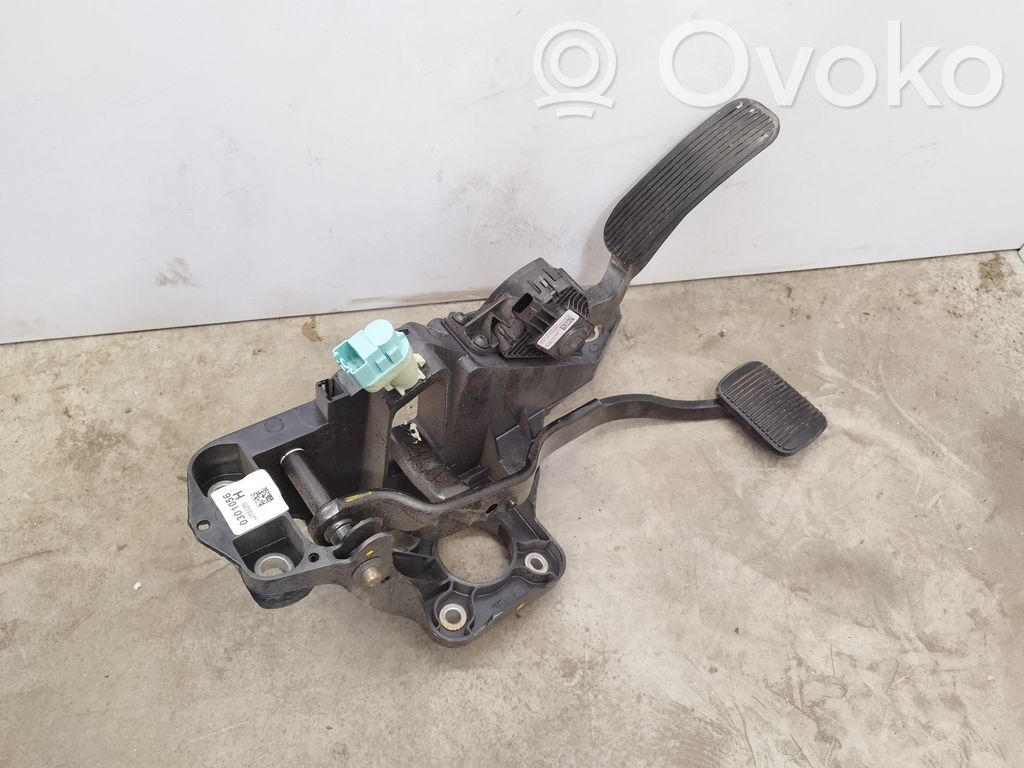 Ford Explorer V Pedal assembly 