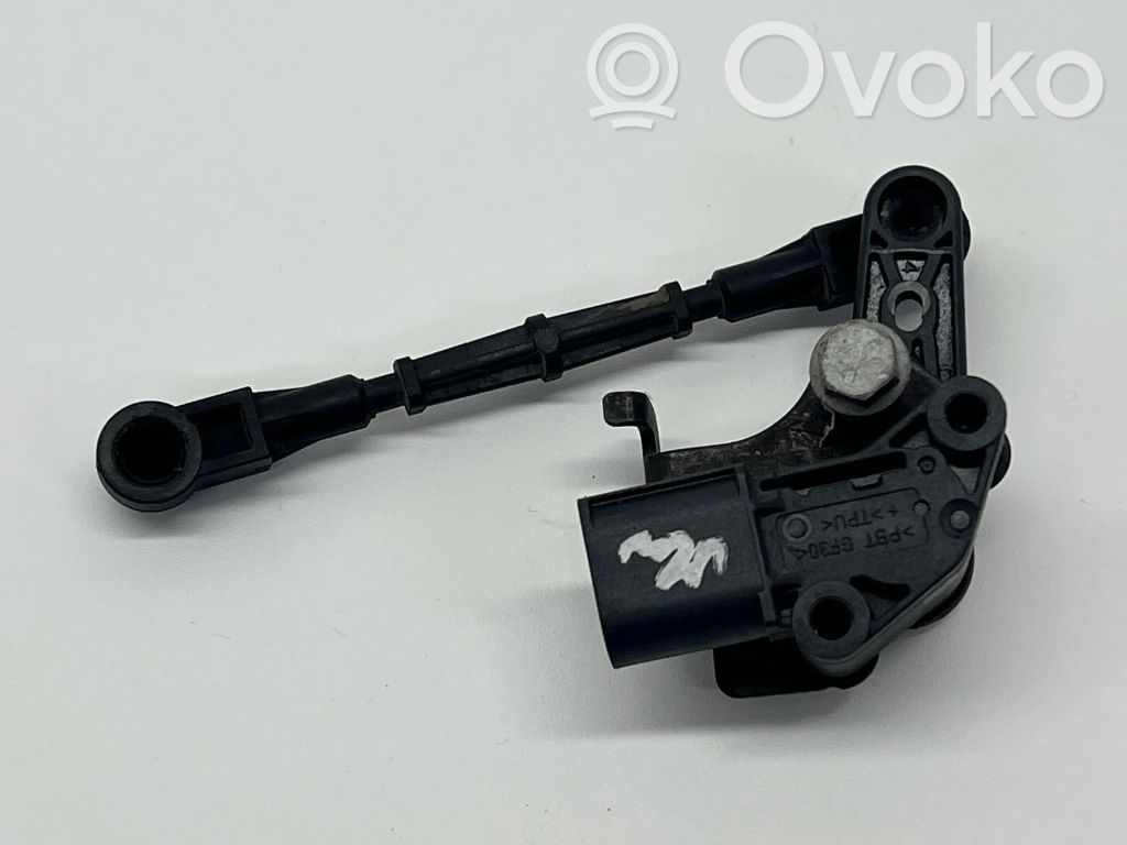 Audi A4 S4 B9 8W Rear air suspension level height sensor 