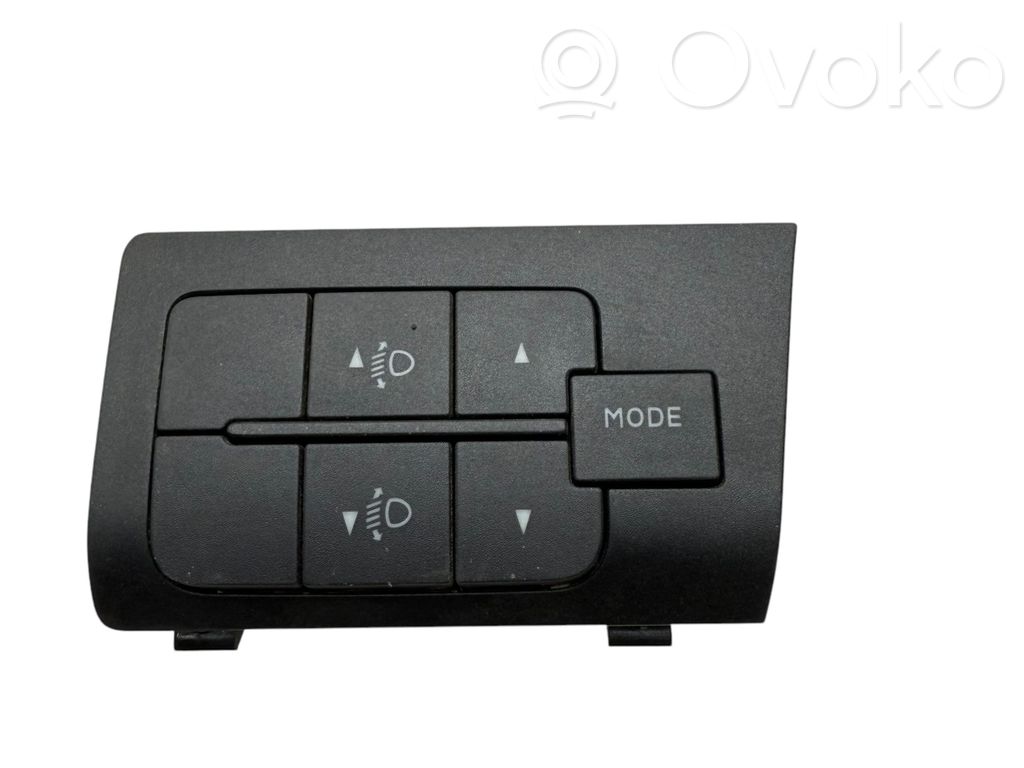 Peugeot Boxer Headlight level height control switch 