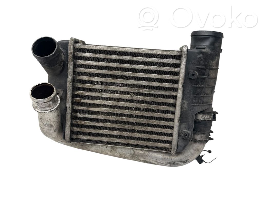 Audi A6 S6 C6 4F Interkūlerio radiatorius 