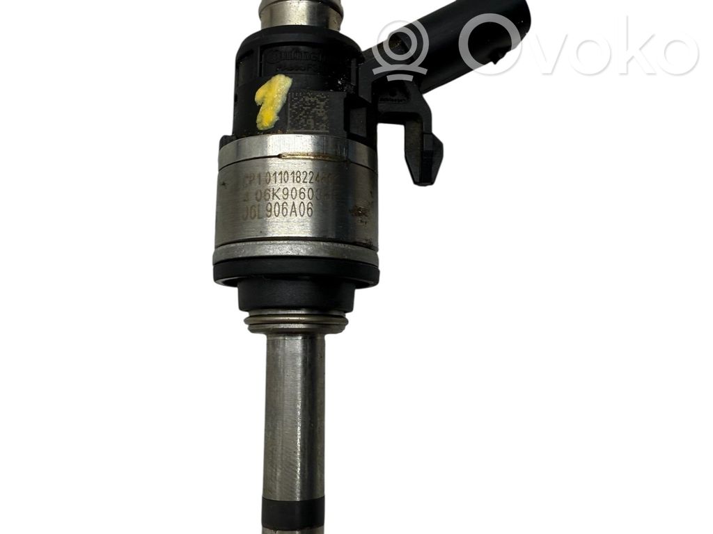 Volkswagen Golf VII Inyector de combustible 