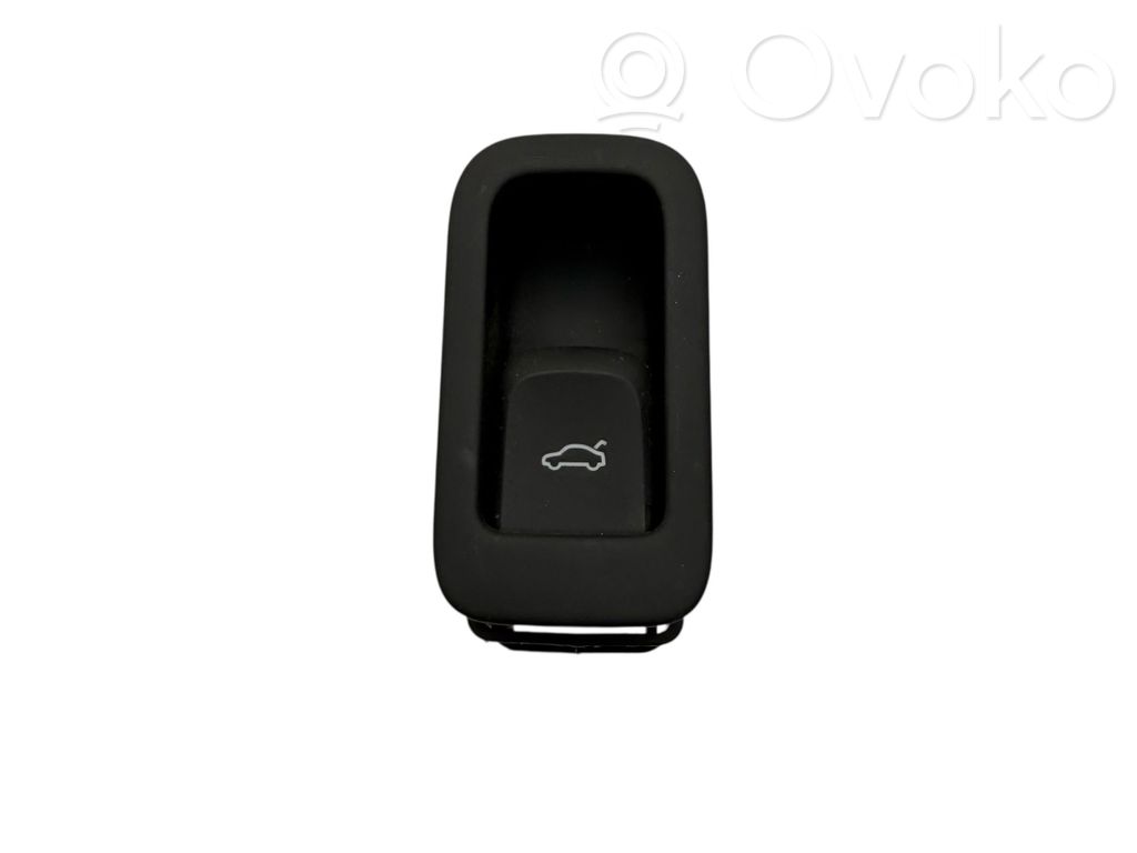 Tailgate/boot open switch button   8V0959831B