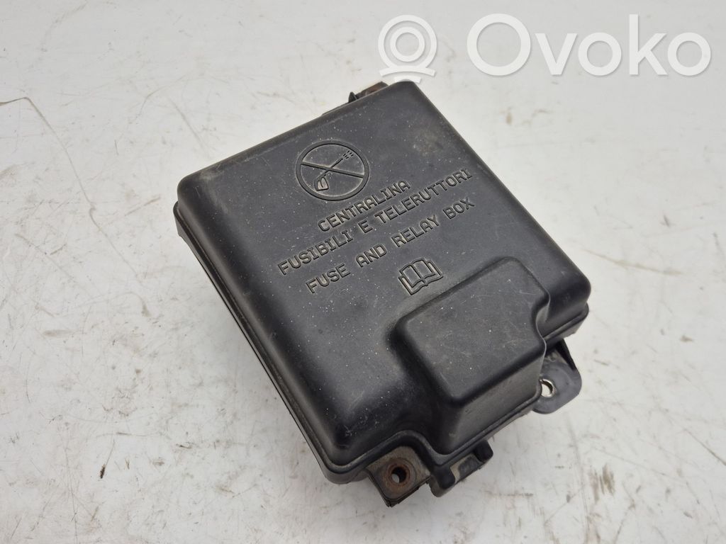 Opel Combo D Muu vaihdelaatikon osa 