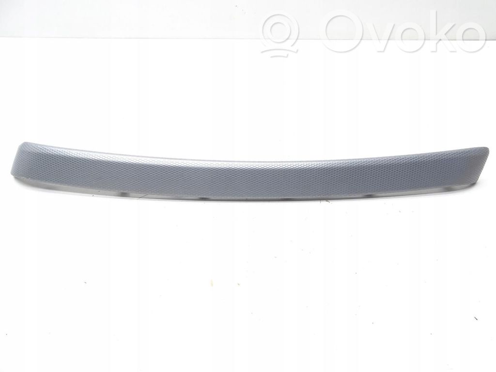 BMW 3 E92 E93 Takaoven lista (muoto) 
