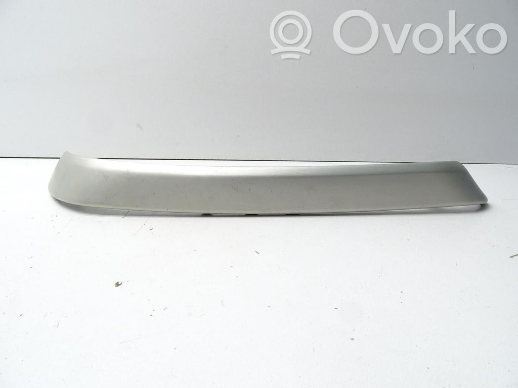 BMW 3 E90 E91 Aizmugurē durvju dekoratīvā apdare (moldings) 