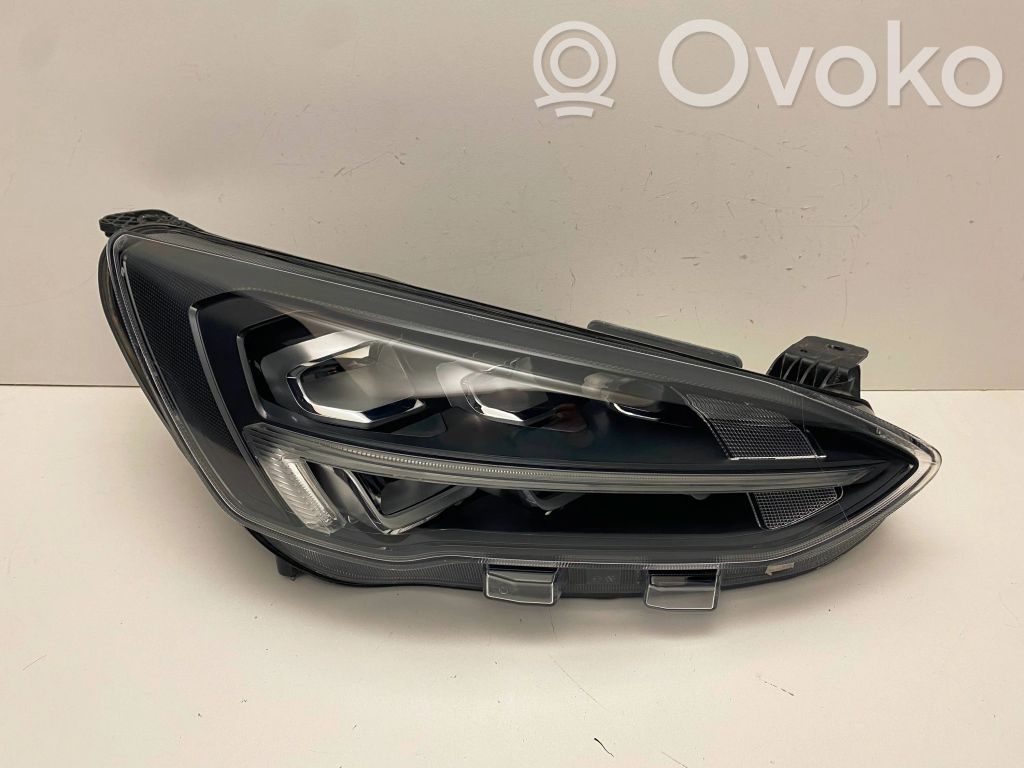 Ford Focus Headlight/headlamp 