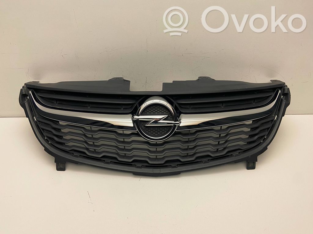 Opel Karl Front bumper upper radiator grill 