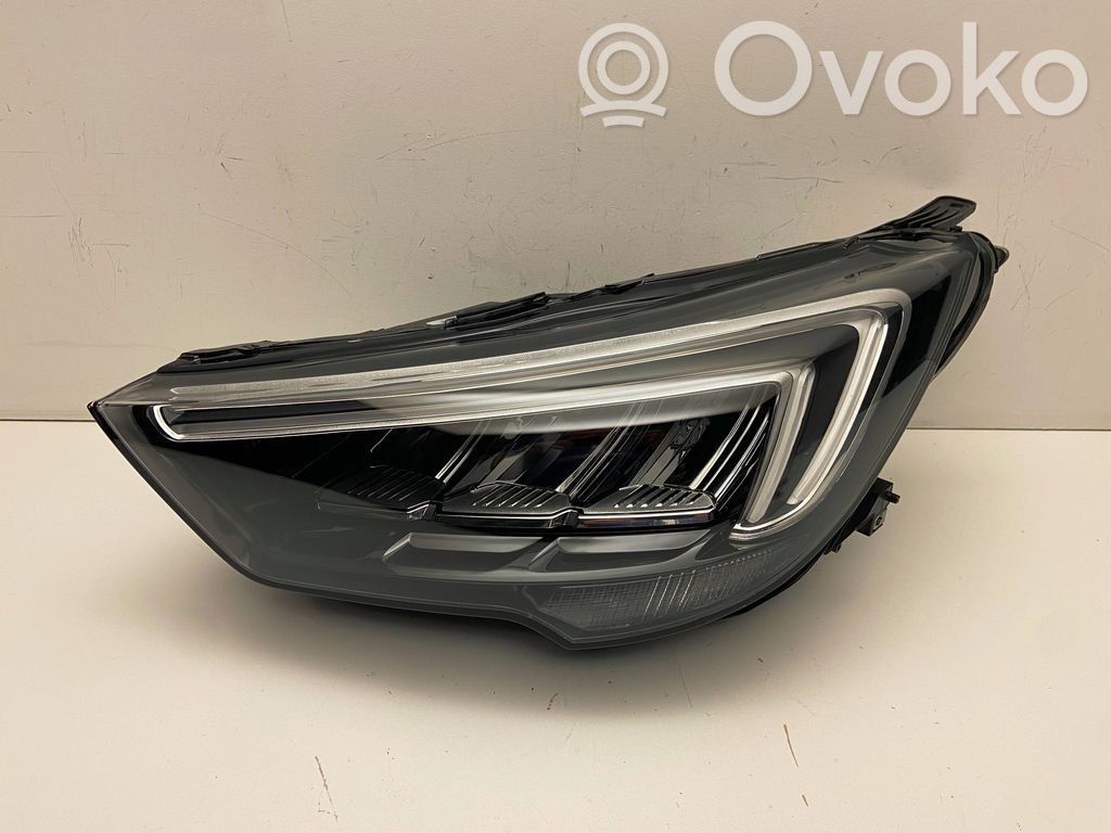 Opel Crossland X Lampa przednia 