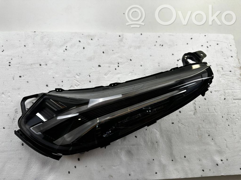 Lynk & co 01 Scheinwerfer 
