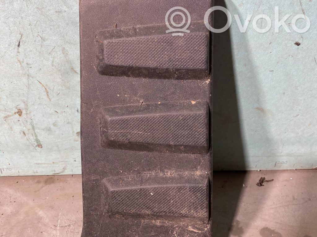 Dodge PickUp RAM SRT-10 Bottom trim 