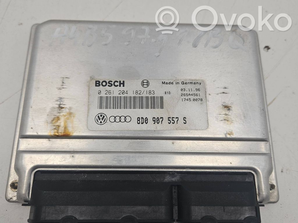 Audi A4 S4 B5 8D Variklio valdymo blokas 