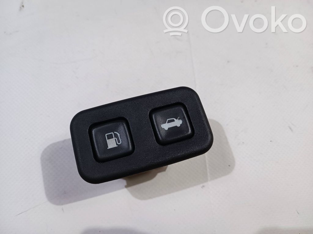 Chevrolet Corvette Tailgate/trunk/boot open switch 