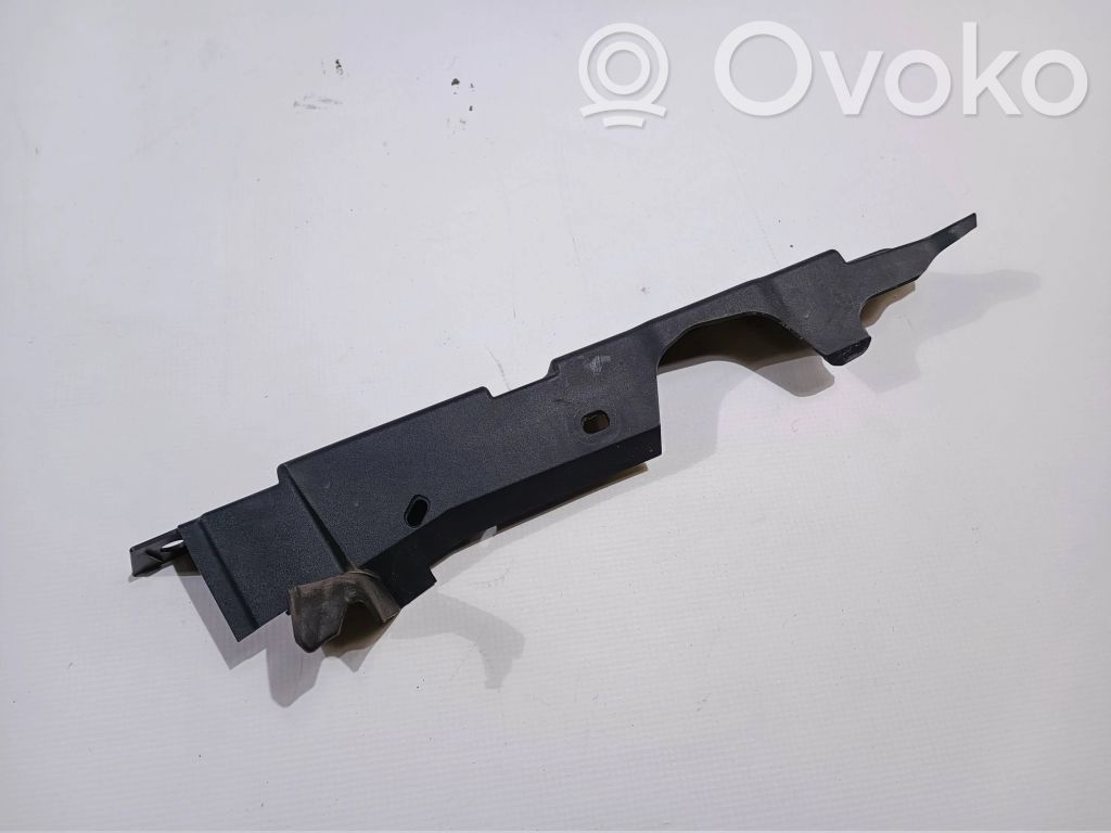 Ford Explorer VI Front arch trim 