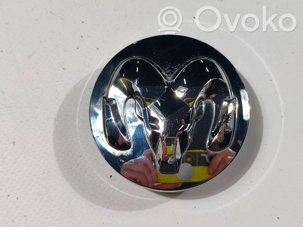 Dodge RAM Alkuperäinen pölykapseli 