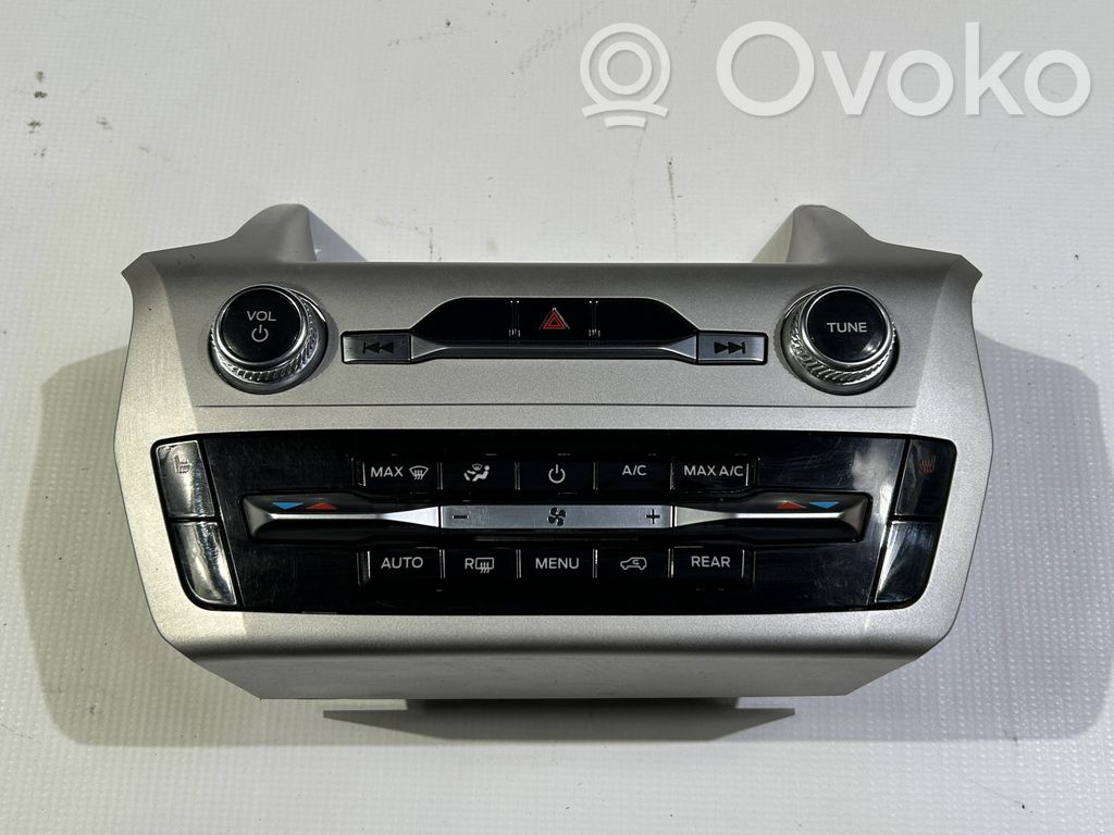 Ford Explorer VI Panel / Radioodtwarzacz CD/DVD/GPS 
