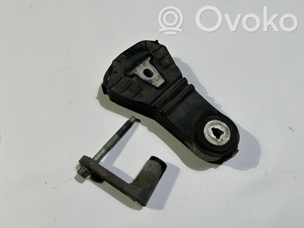 Ford Explorer V Engine mount bracket 