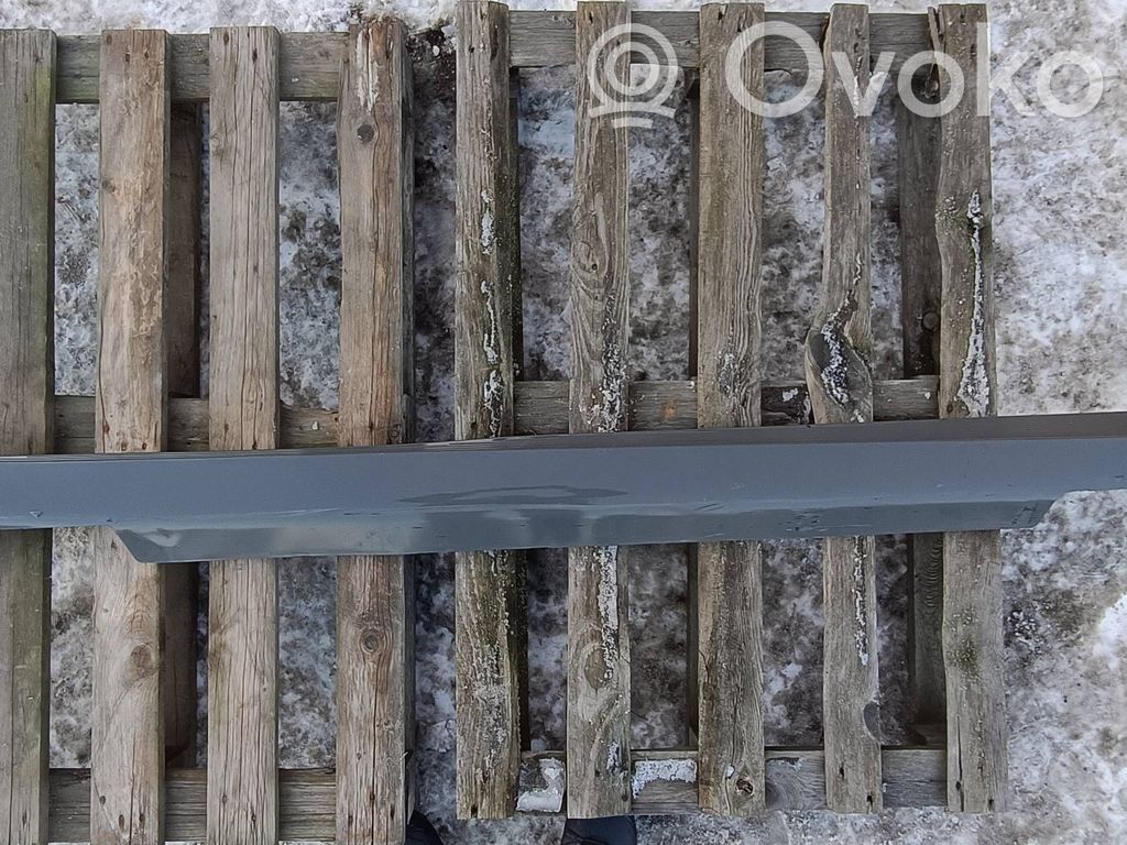 Chrysler Pacifica Sill 