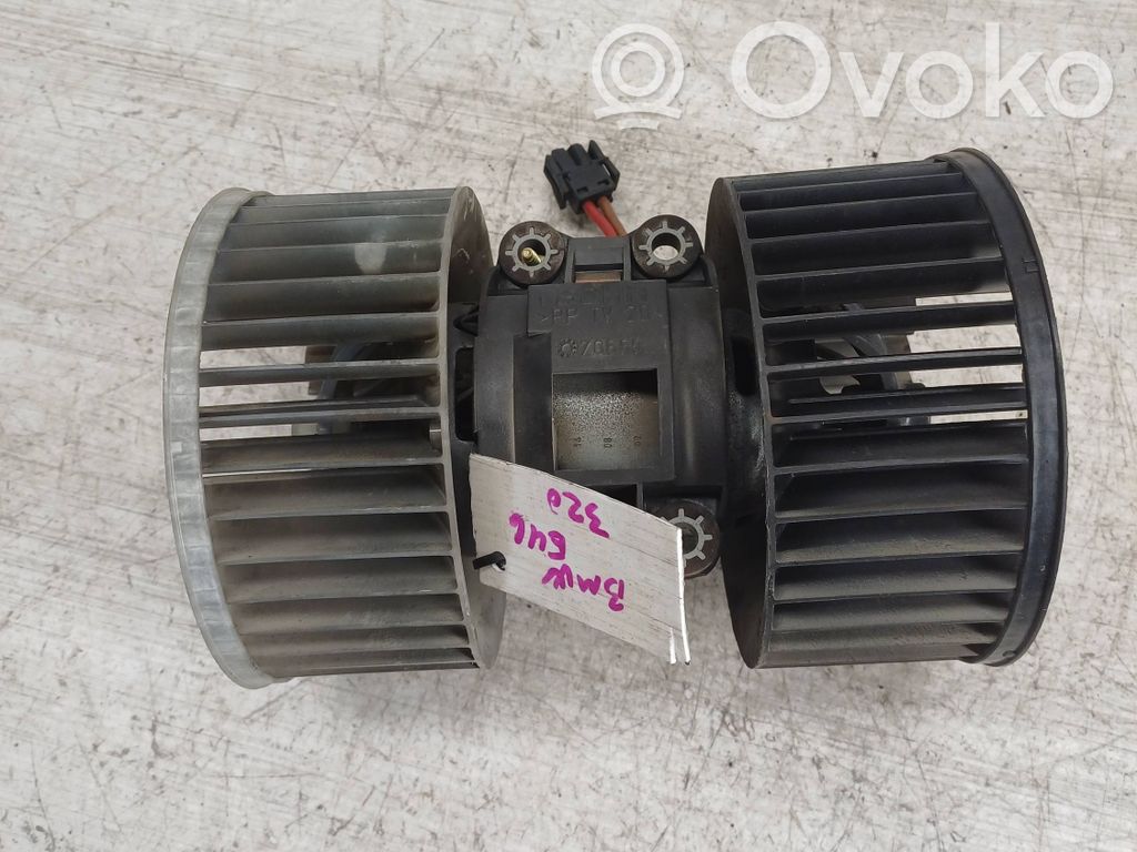 BMW 3 E46 Mazā radiatora ventilators 