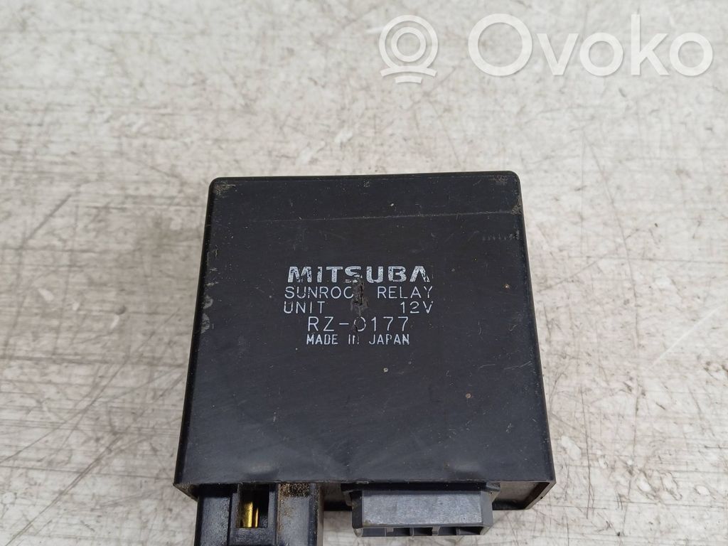 Subaru Legacy Unité de commande / module de toit ouvrant 