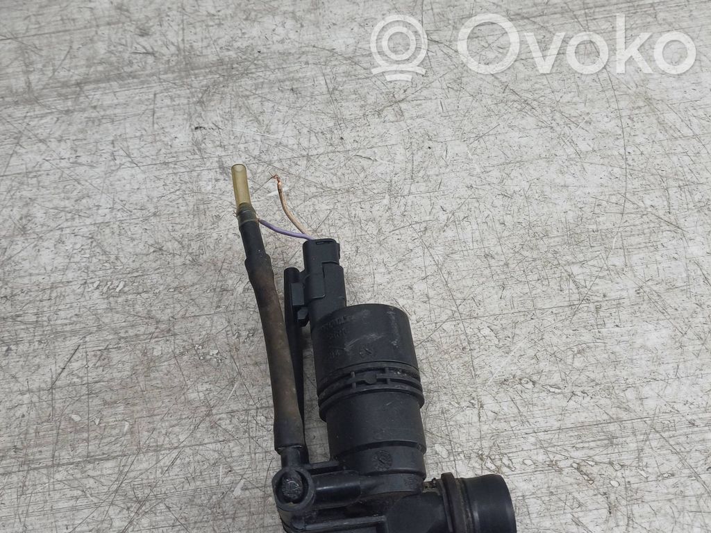 Renault Laguna II Windscreen/windshield washer pump 