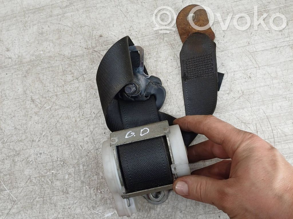 Opel Vectra C Cinturón trasero 