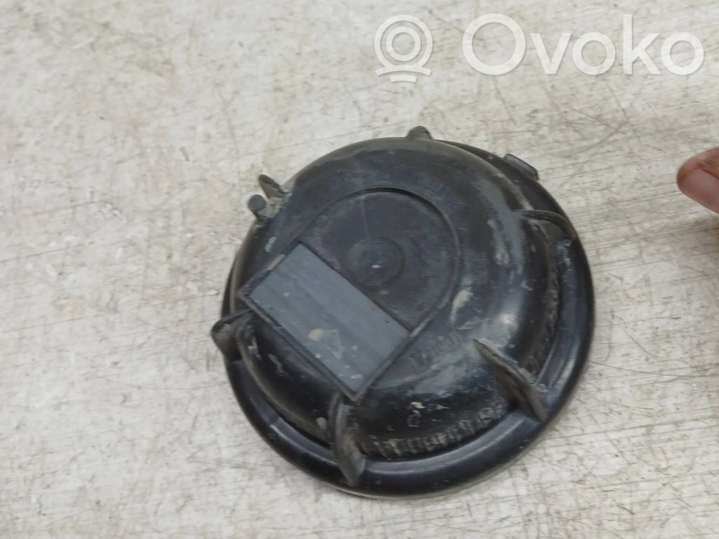 Volvo S80 Headlight/headlamp dust cover 