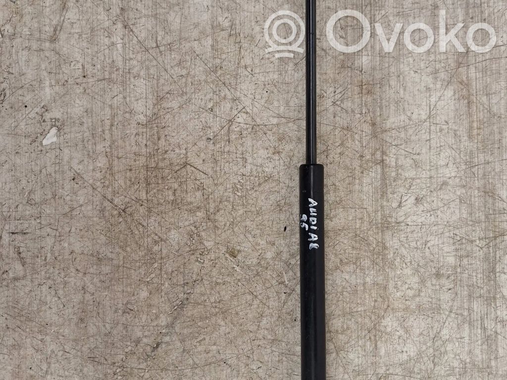 Audi A8 S8 D2 4D Amortizatorius galinio dangčio 