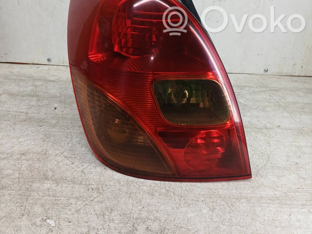 Toyota Corolla Verso E121 Takavalot 