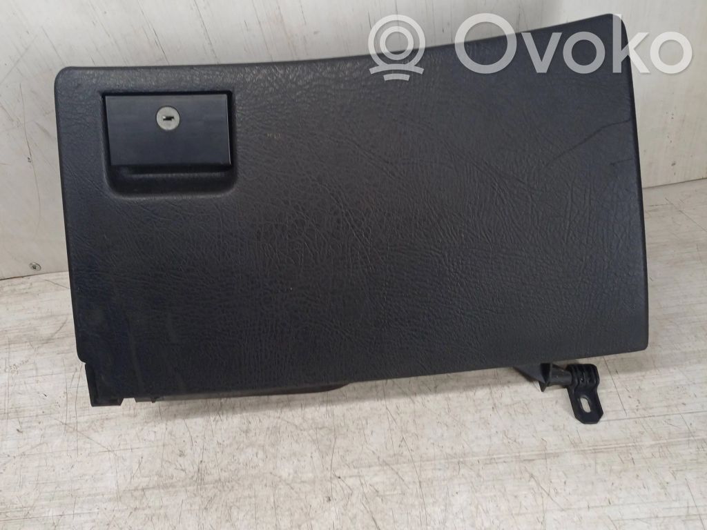 Audi 80 90 S2 B4 Handschuhfach komplett 