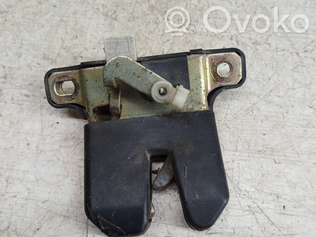Audi A4 S4 B5 8D Tailgate/trunk/boot lock/catch/latch 
