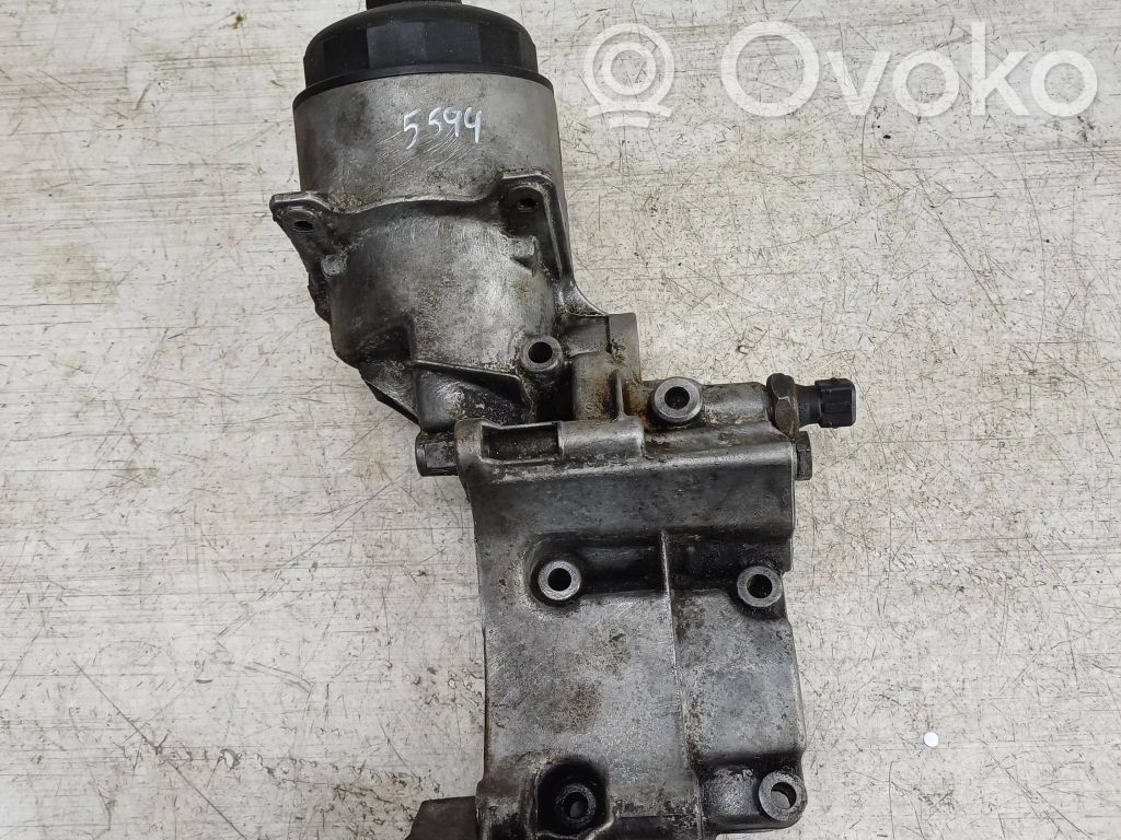 BMW 5 E39 Oil filter mounting bracket 