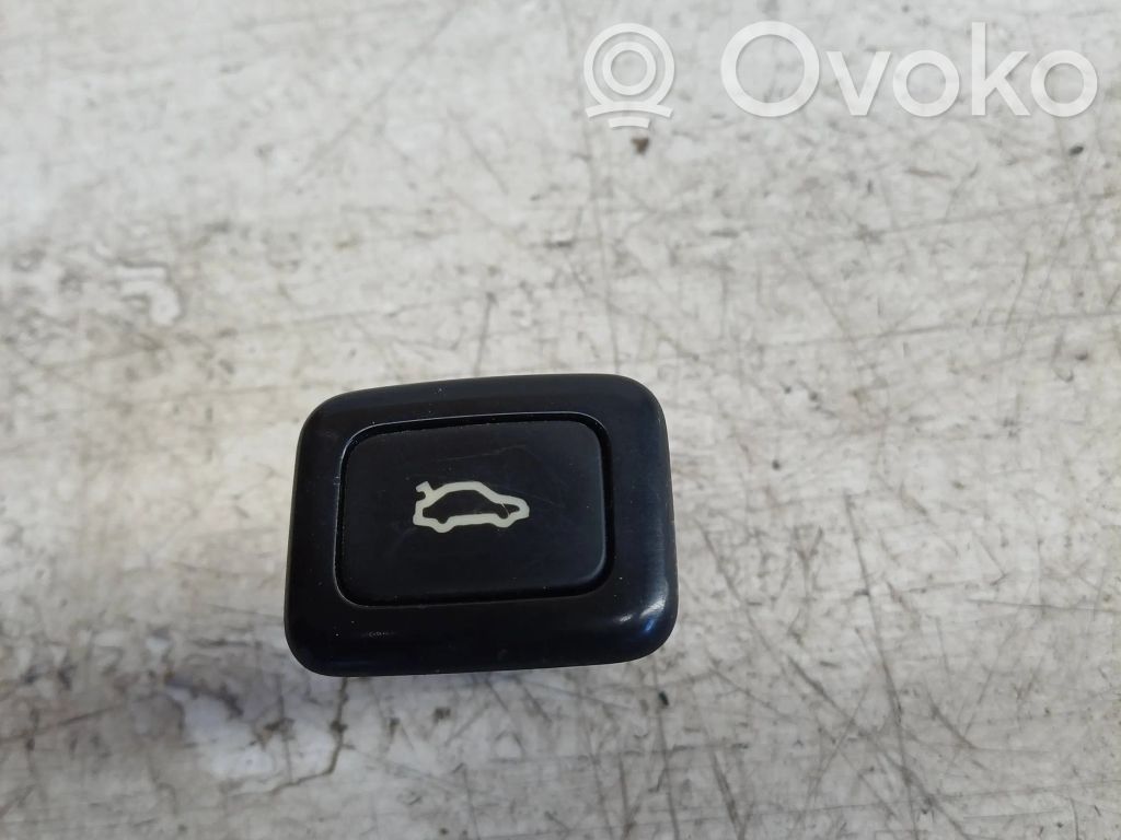 Saab 9-3 Ver2 Tailgate opening switch 
