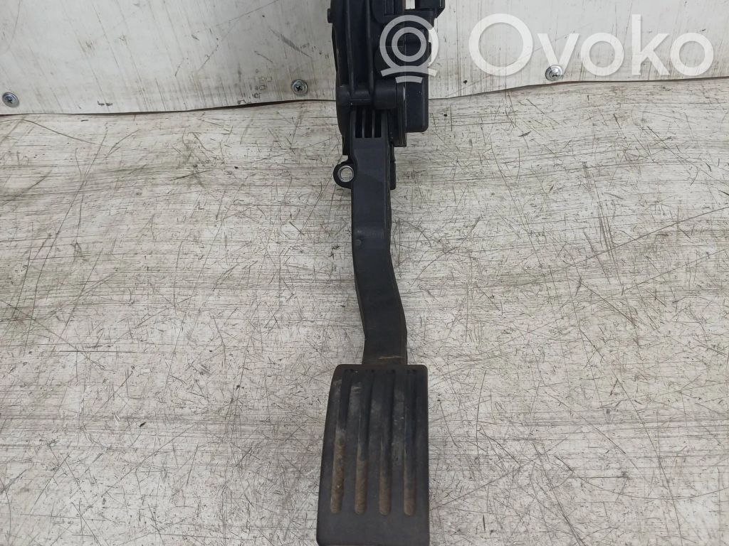 Ford Focus C-MAX Accelerator throttle pedal 