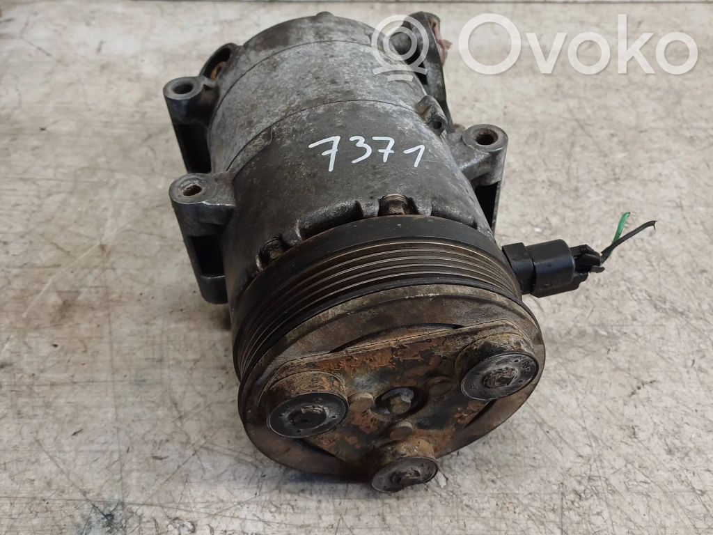 Ford Focus C-MAX Air conditioning (A/C) compressor (pump) 