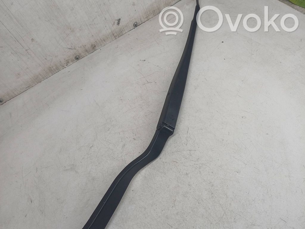 Nissan Murano Z50 Front wiper blade arm 