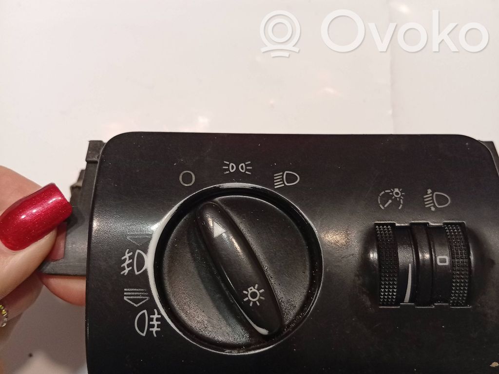 Audi A6 S6 C5 4B Light switch 