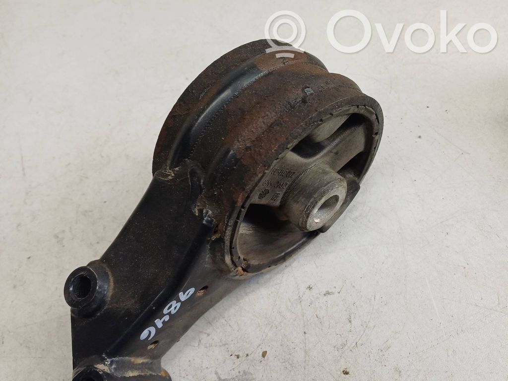 Engine mount bracket   21031139