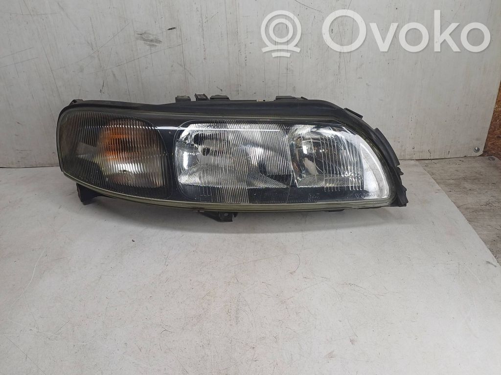 Volvo XC70 Headlight/headlamp 