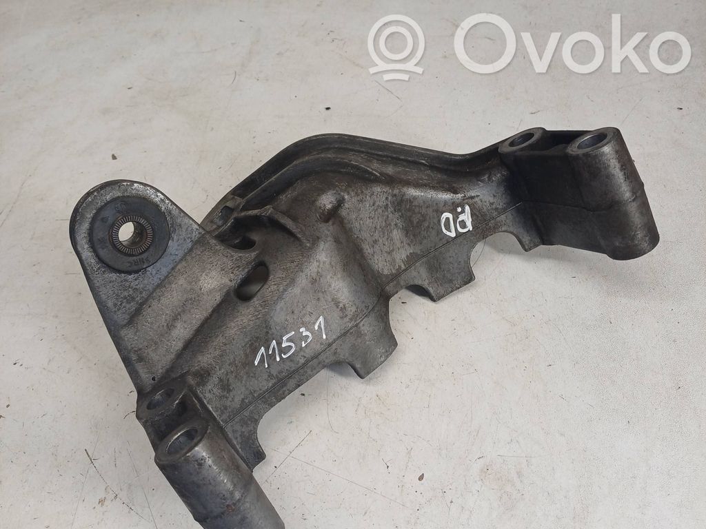 Mini One - Cooper R50 - 53 Engine mounting bracket 