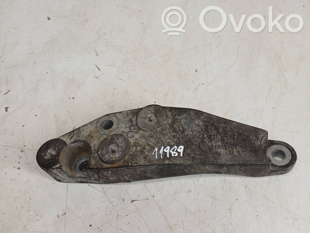 Opel Zafira B Gearbox mounting bracket 