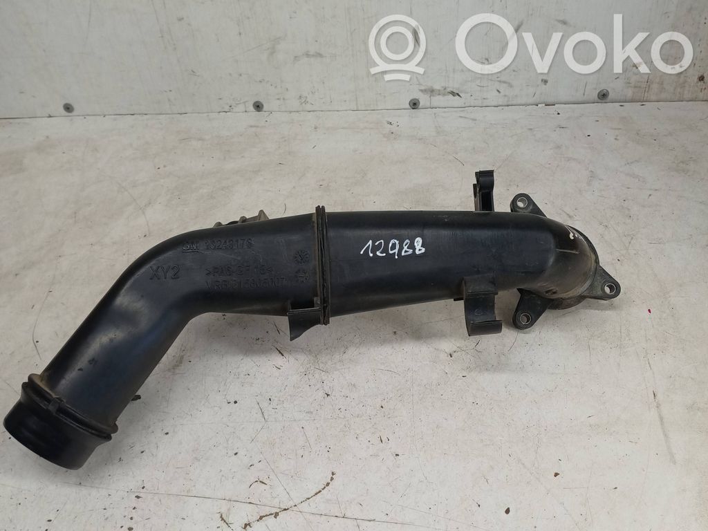 Opel Insignia A Wąż / Rura intercoolera 