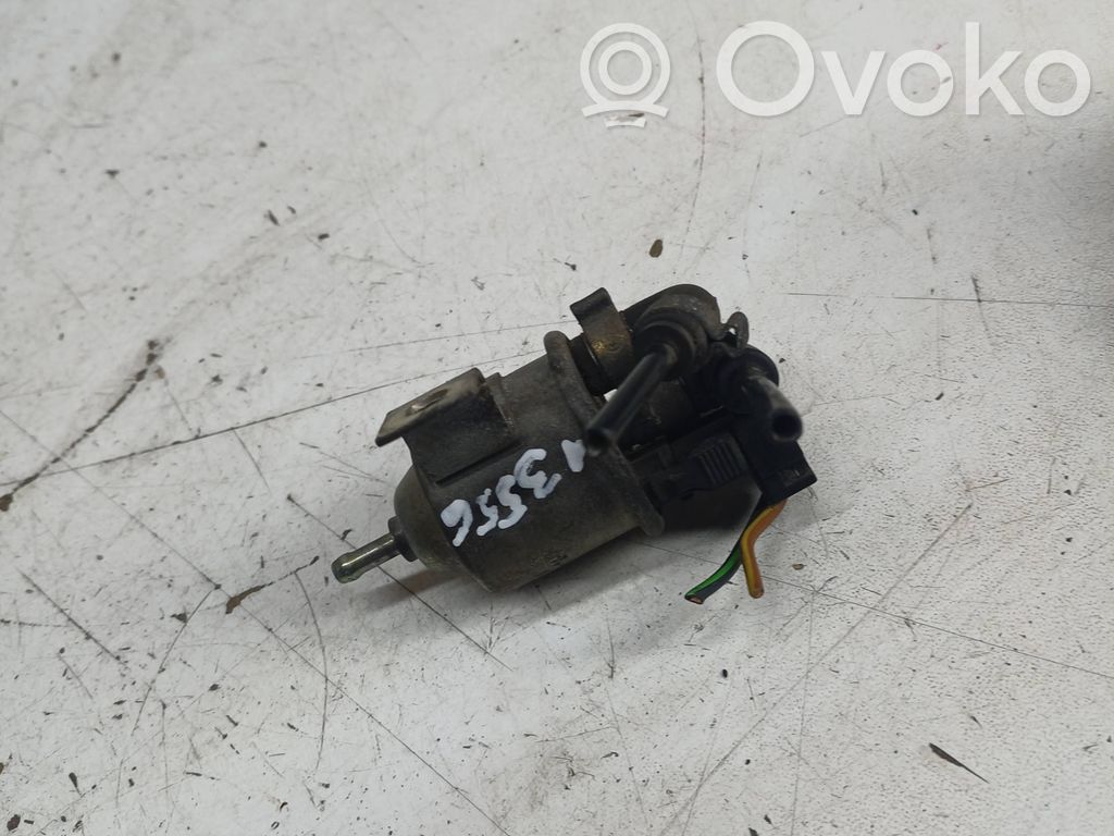 Audi A6 S6 C4 4A Válvula de vacío (Usadas) 