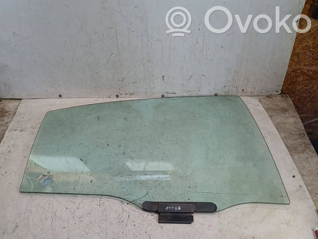 Peugeot 607 Rear door window glass 