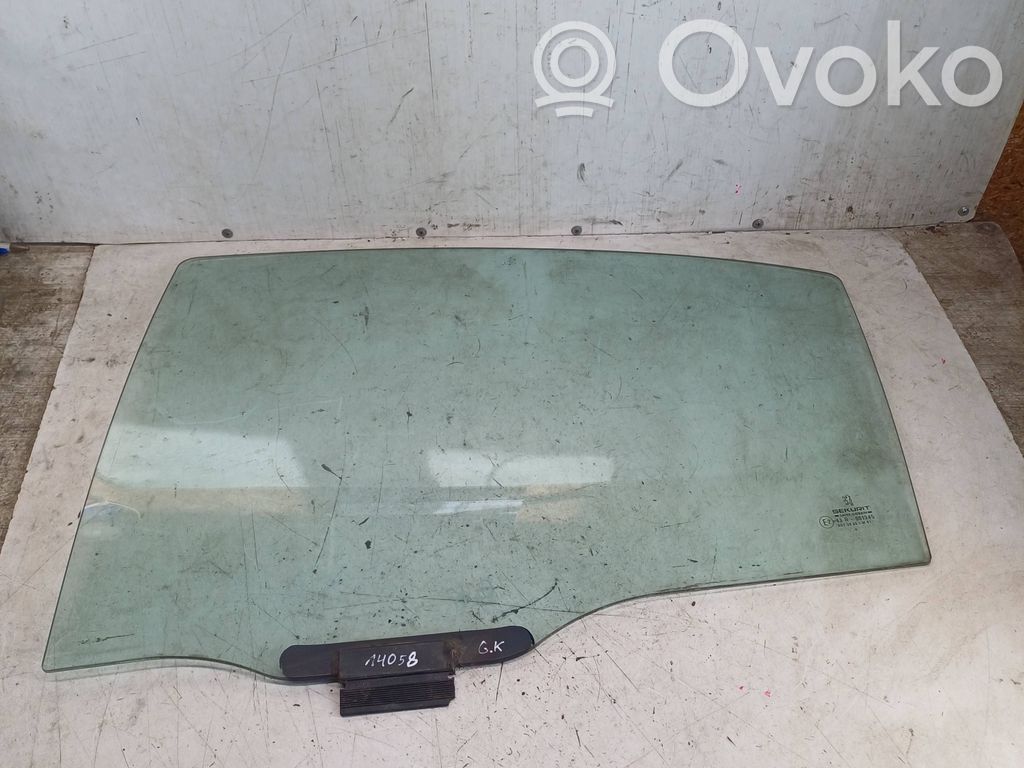 Peugeot 607 Rear door window glass 