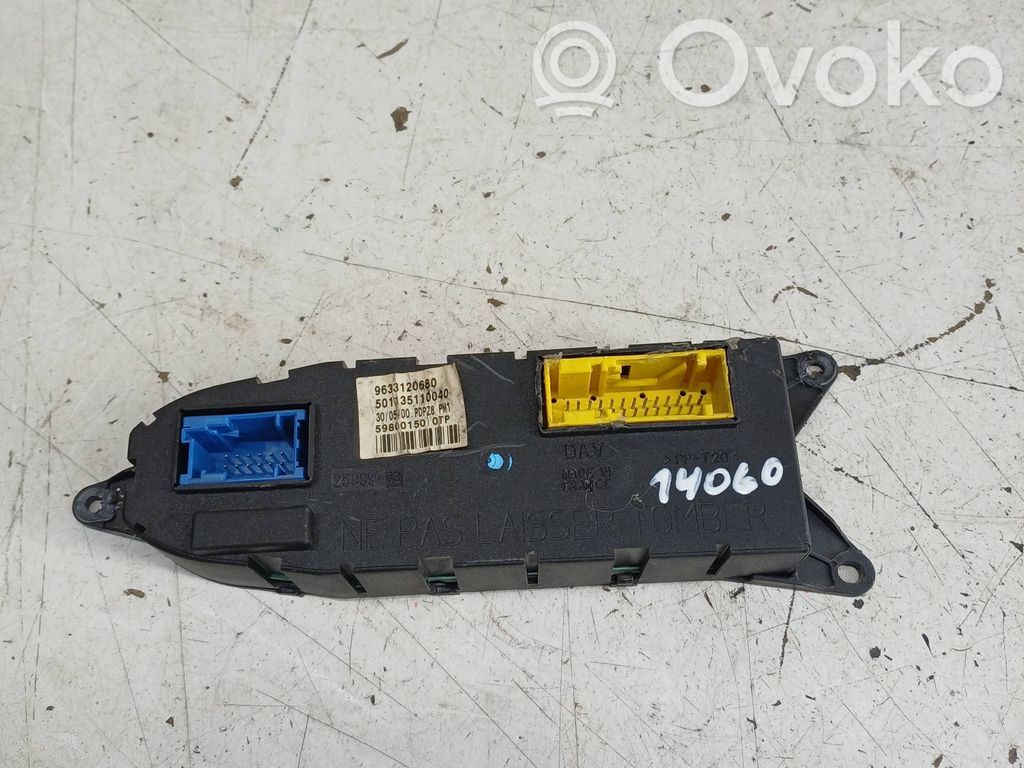 Peugeot 607 Door control unit/module 