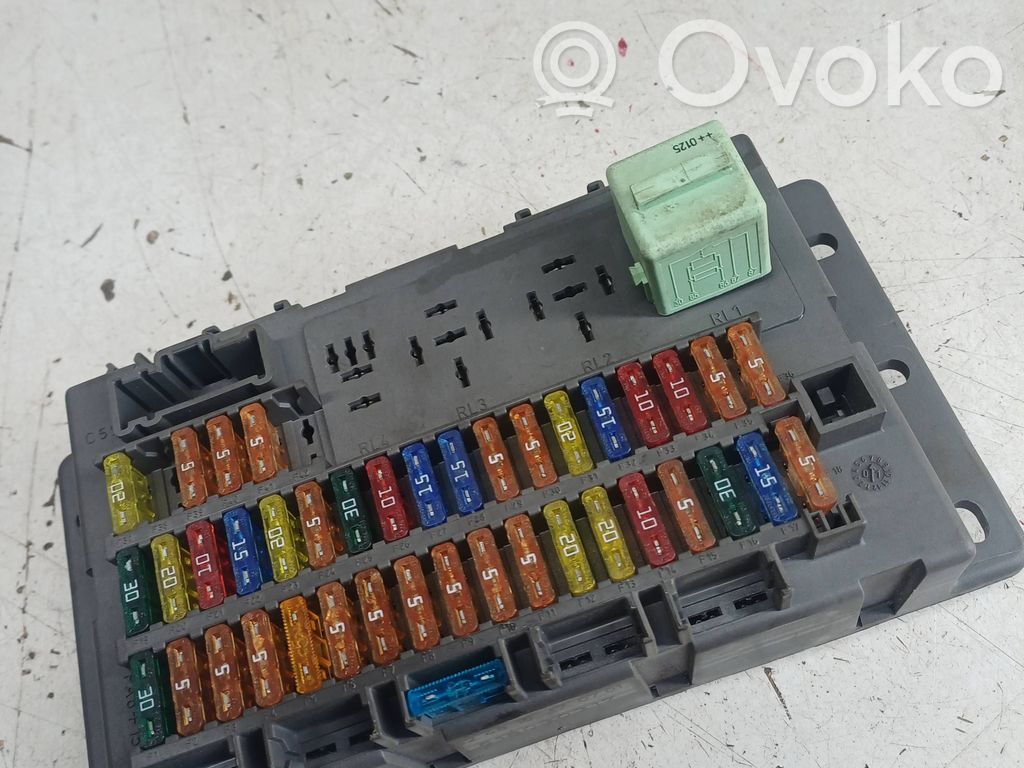 Mini One - Cooper R50 - 53 Fuse module 