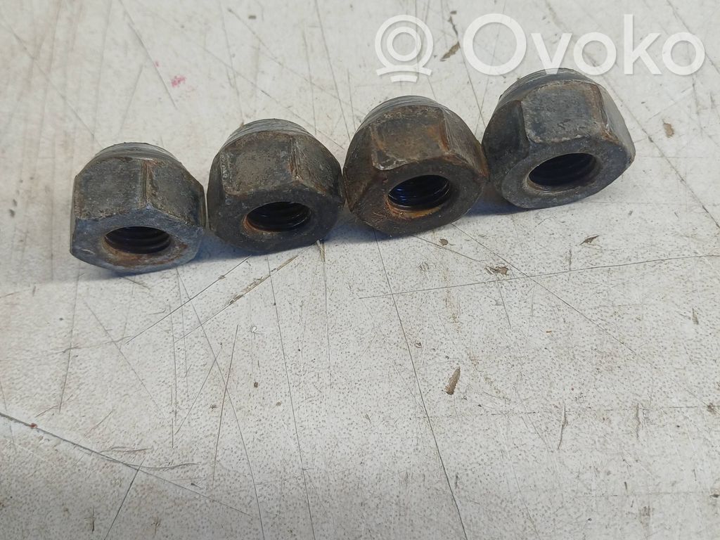 Tuercas/tornillos
