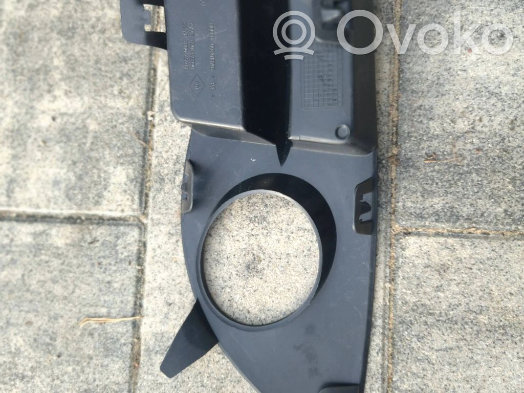 Renault Thalia II Priešrūkinio žibinto apdaila/ grotelės 