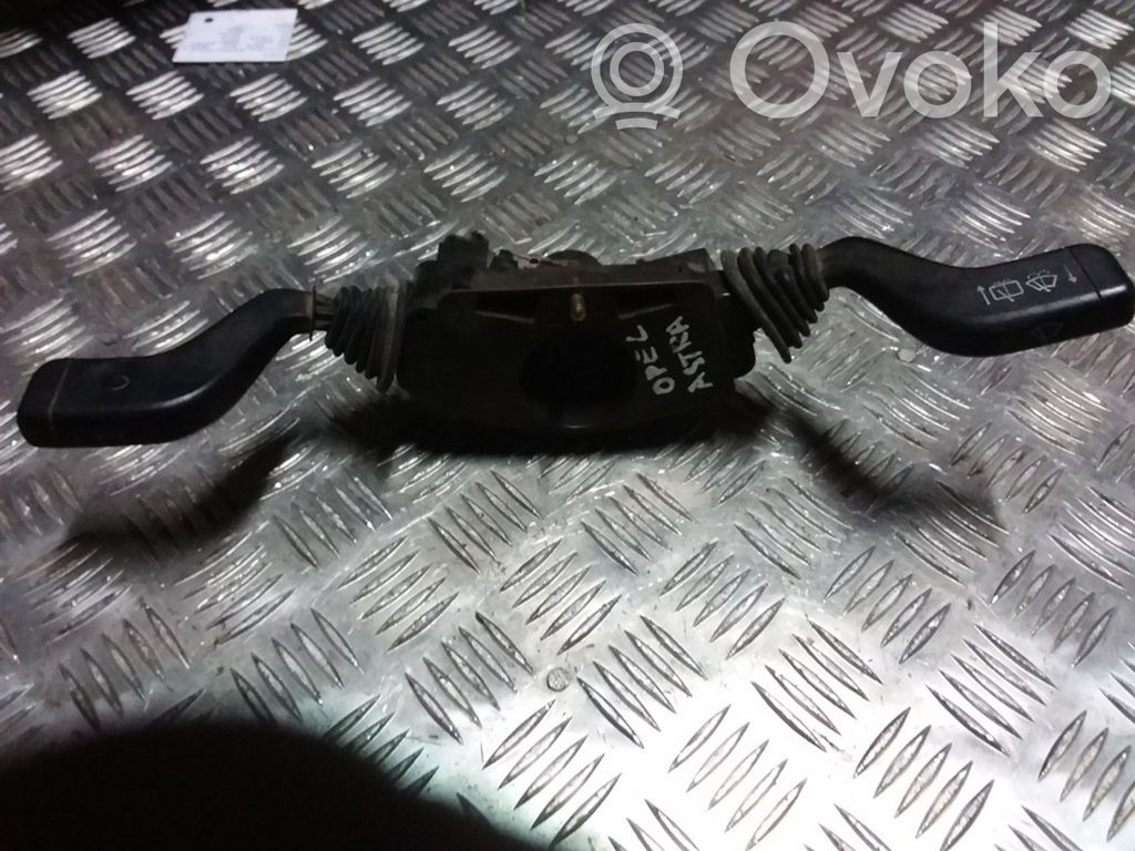 Opel Astra F Wiper turn signal indicator stalk/switch 