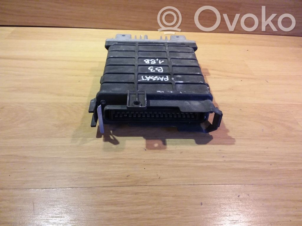Volkswagen PASSAT B3 Engine control unit/module 